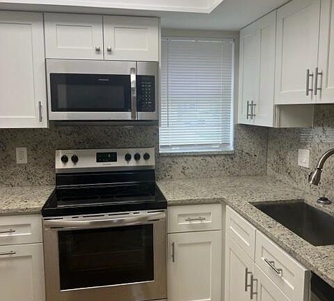 3rd image of 500 NW 53rd St