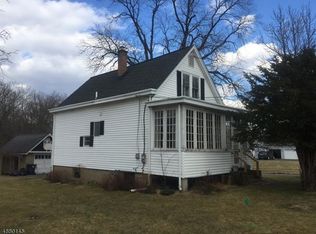 140 Malapardis Rd, Cedar Knolls, NJ 07927