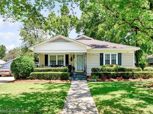 2910 Thornhill Dr, Mobile, AL 36606