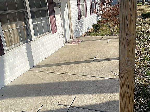 2nd image of 1896 Drake Dr