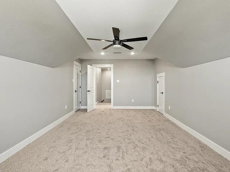 1275 Acuff Ln — Photo 3