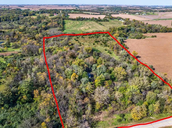 2565 Smith Ave, Marshalltown, IA 50158