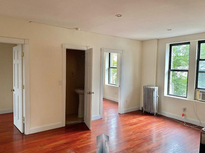 1st image of 568 Pacific St APT 3A