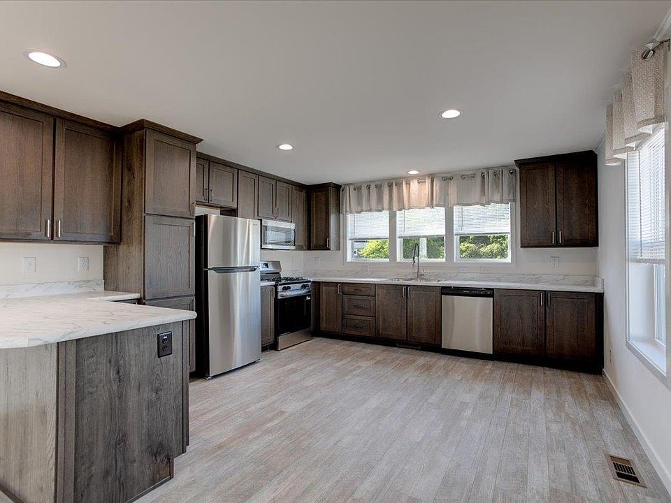 1st image of 3003 Wilson St #20
