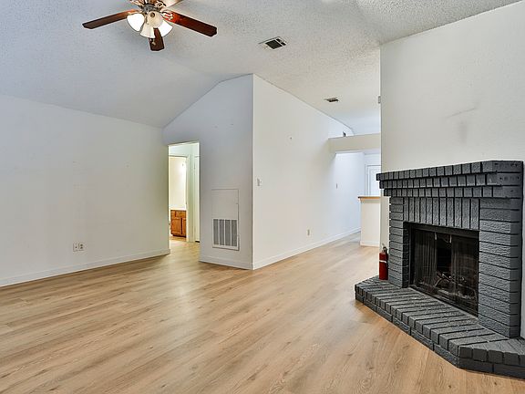 5th image of 1041 Stableway Ln
