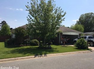 1300 Cobblestone Ct, Benton, AR 72015
