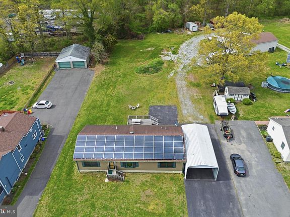 3rd image of 38 N Dupont Rd