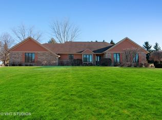 9N647 Hogan Hl, Elgin, IL 60124