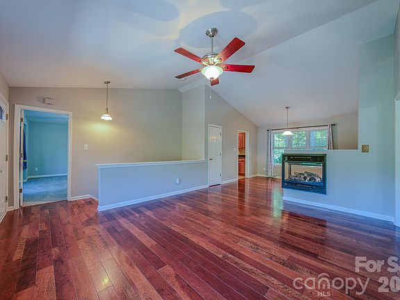 4th image of 102 Forest Lake Dr