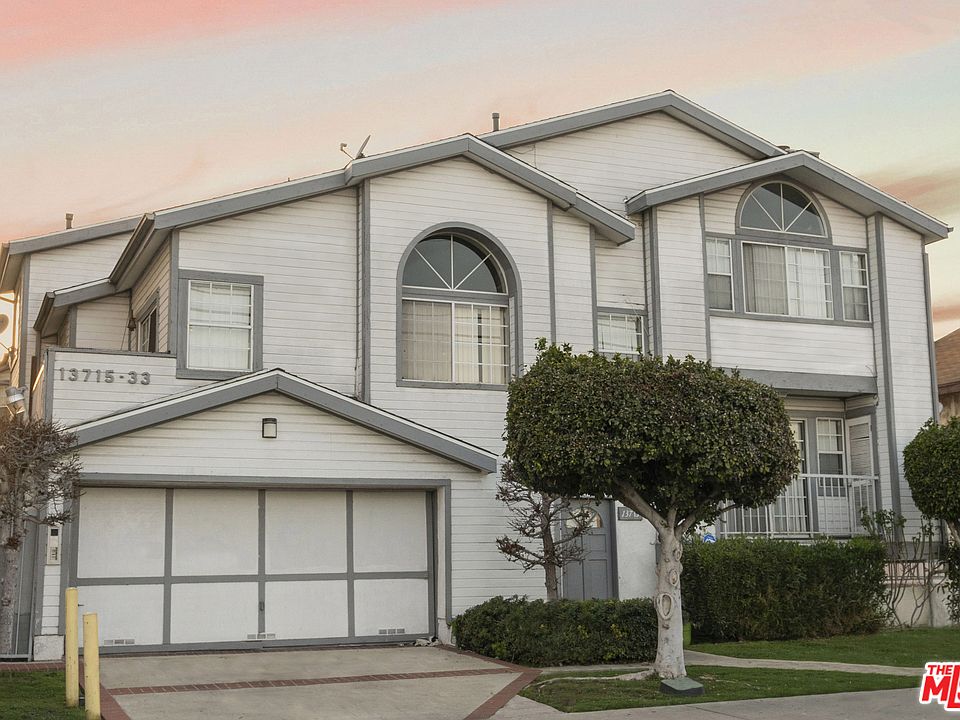 1st image of 13719 Doty Ave