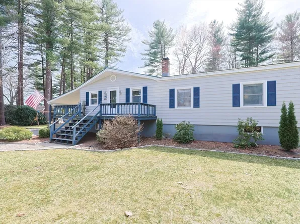 97 Maple Ln, Northborough, MA 01532