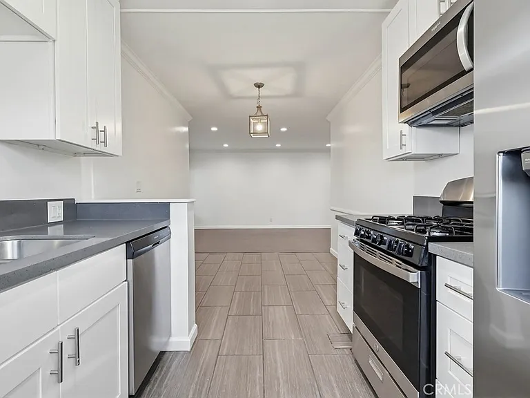 6065 Pickford Pl #1 — Photo 11