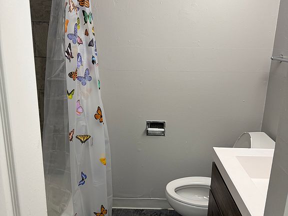 5th image of 314 Kathleen Dr APT 3