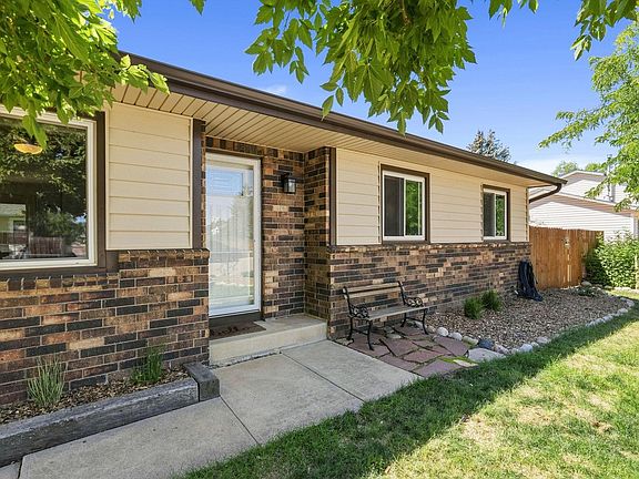 4th image of 3738 Tyler Ave
