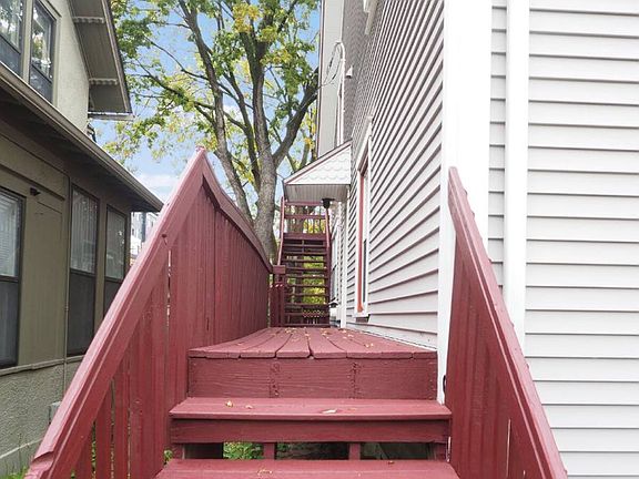 2nd image of 3035 Irving Ave S APT 2