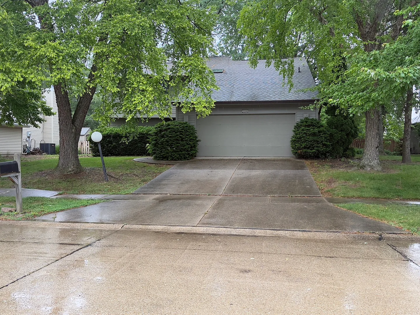 2206 O'Donnell Dr photo 1