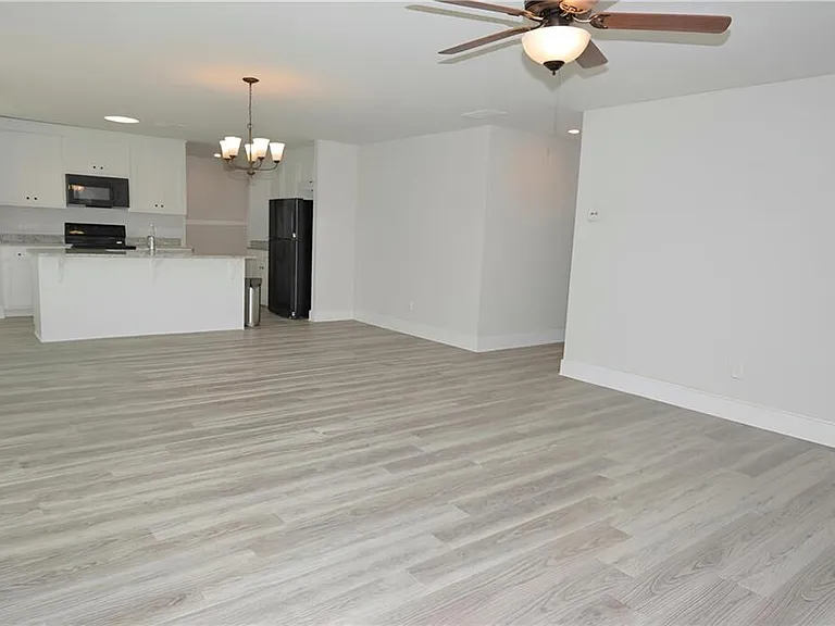 45 Haddington Ct — Photo 4