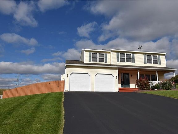 2nd image of 134 Blackstone Way