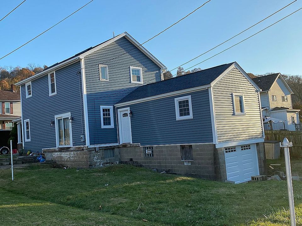 2nd image of 5911 Roslyn St