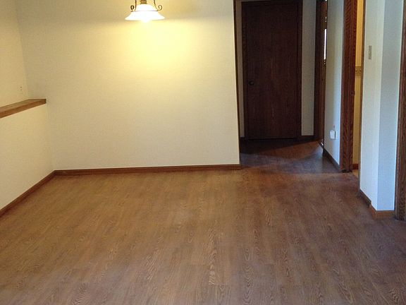4th image of 301 10th St S