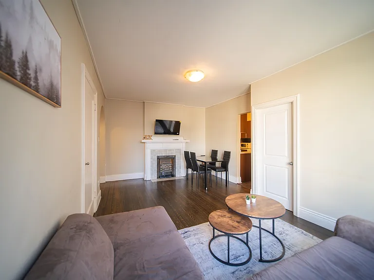 935 Jervis St #5 — Photo 13