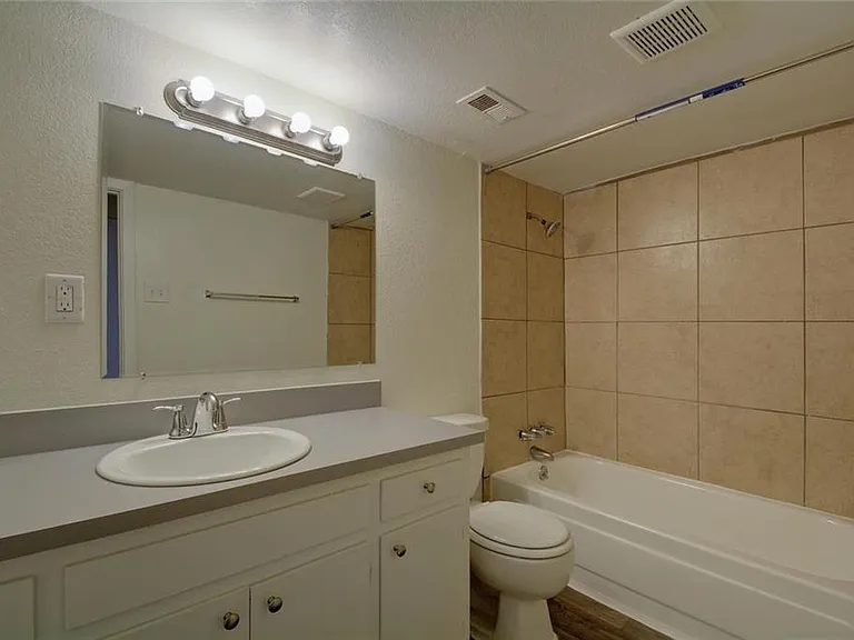 1825 Wooten Park Dr #101 — Photo 15