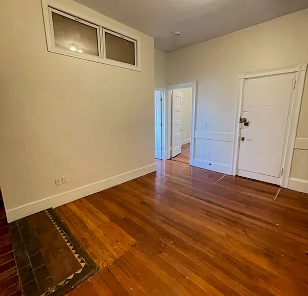 37 Bay State Rd #4R — Photo 2