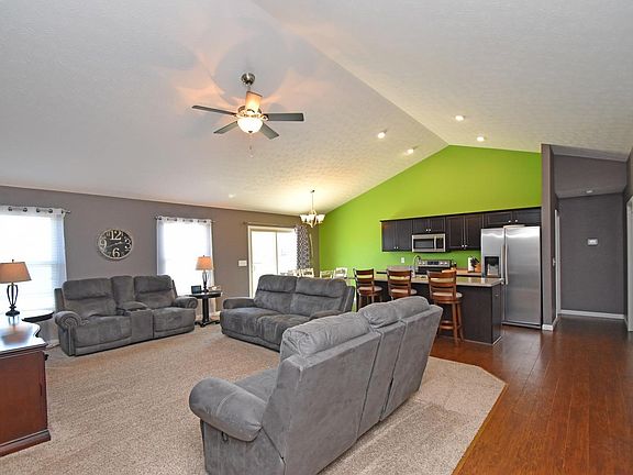 3rd image of 340 Deep Woods Ct
