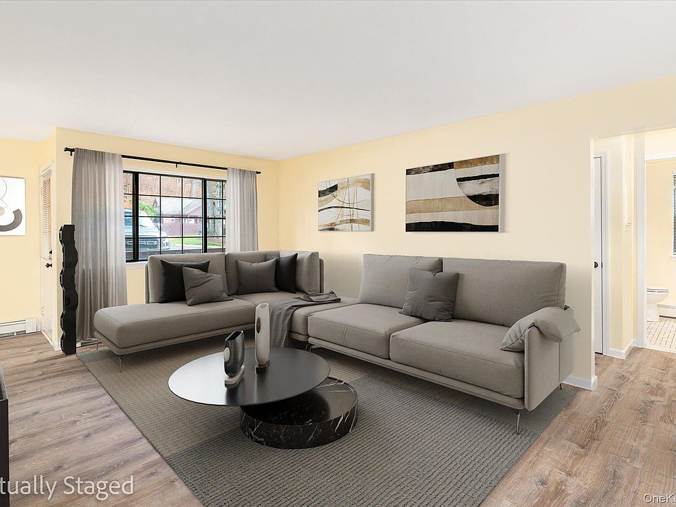 1st image of 43 Foxwood Circle