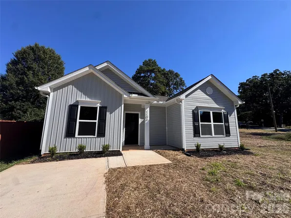 1106 Montcalm St, Charlotte, NC 28208