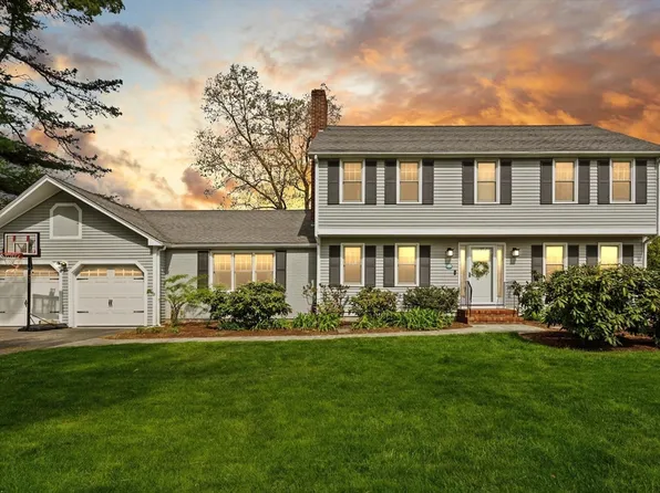 76 Mary Ann Way, North Attleboro, MA 02760