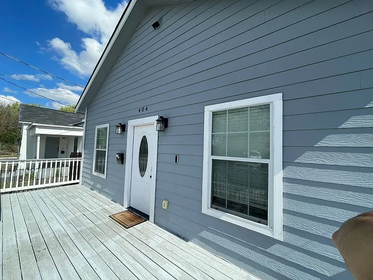 404 S Olive St — Photo 15