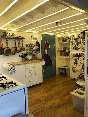 Rented by Carnegie Management Inc | media 21