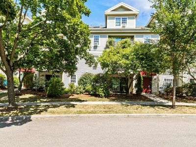 5 Hildred Drive, Burlington, VT, 05401