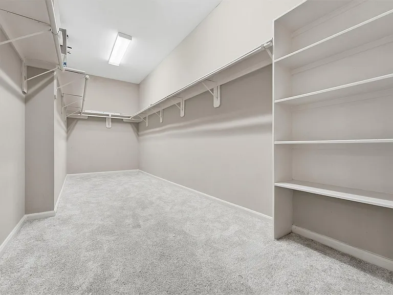 5507 Opal Cove Ct — Photo 19