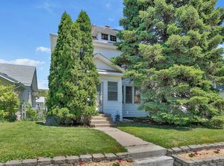 1563 Almond Ave, Saint Paul, MN 55108