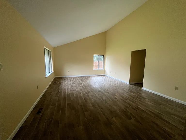 7606 Chancellor Way — Photo 25