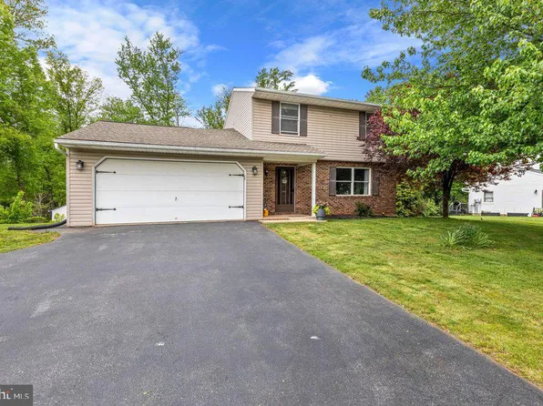 9 Homestead Dr, Denver, PA 17517