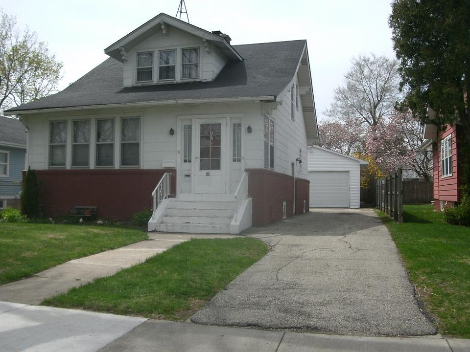 1st image of 40 N Elmwood Ave