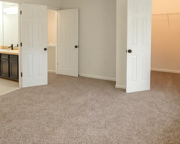 2694 Waverly Hills Dr — Photo 2