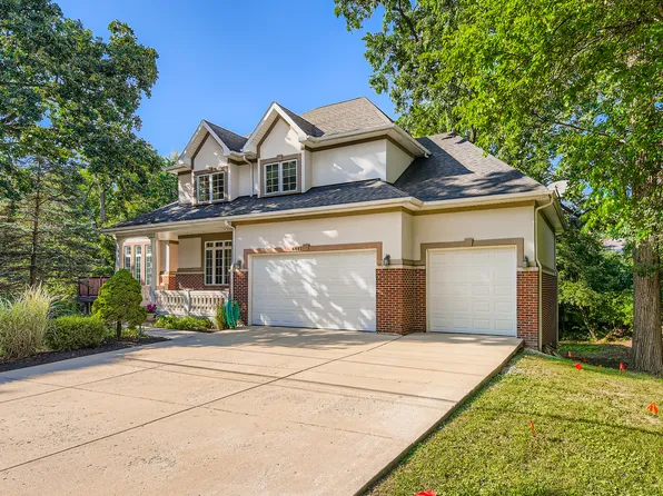 6441 Blackhawk Trl, Indian Head Park, IL 60525