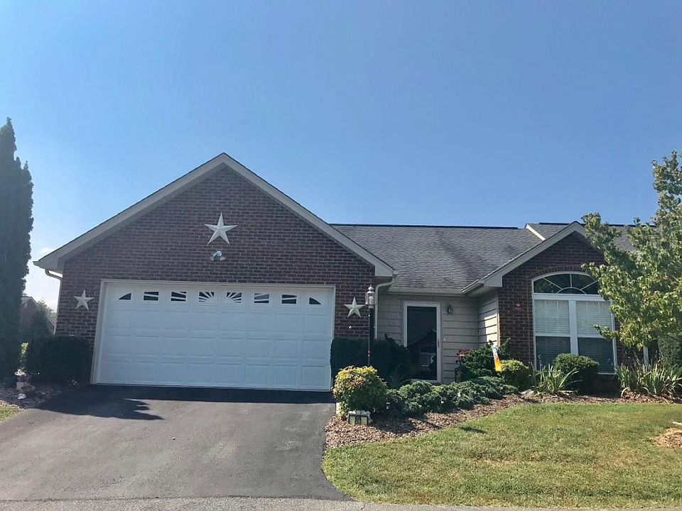 1st image of 80 Boone Hill Ct #80
