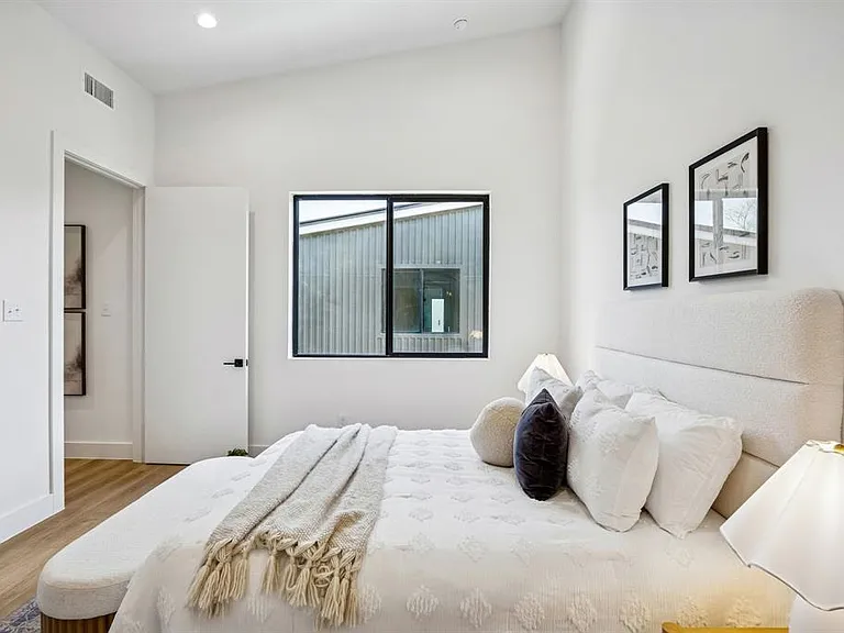 2147 Mail Ave #105 — Photo 15