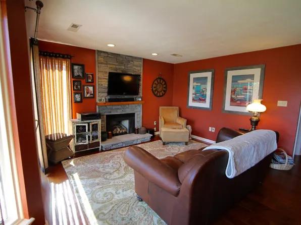 94 Waterside Cir APT A4, Moneta, VA 24121