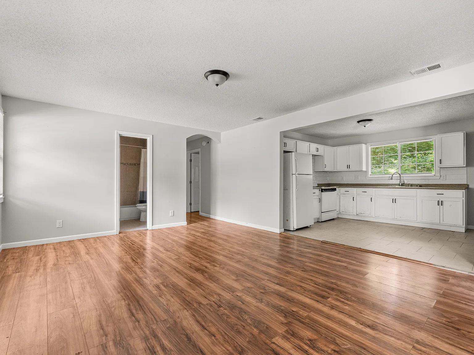3419 Mountain Terrace St - 1 — Photo 2