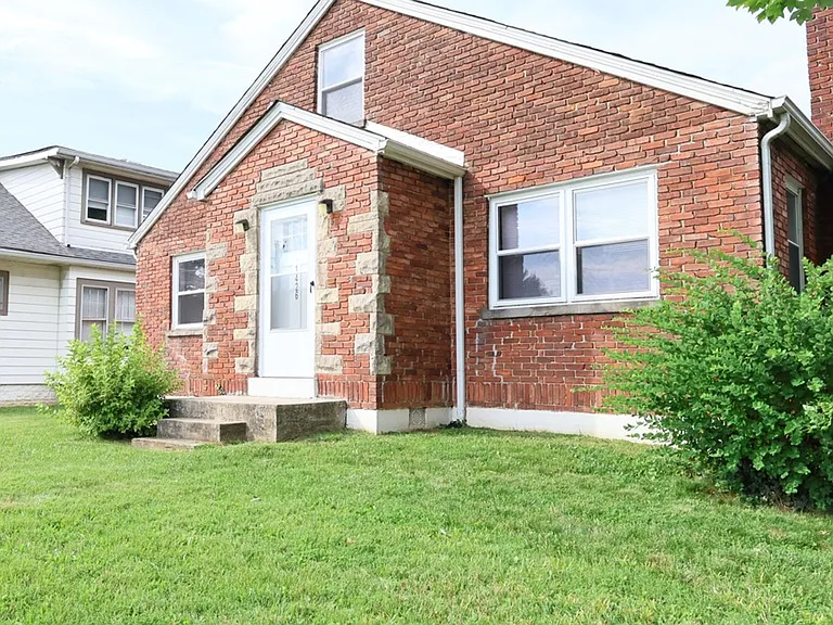 1426 Silver St — Photo 1