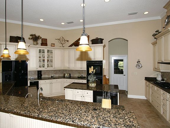 5th image of 105 Marshall Creek Dr