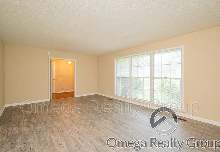 3001 Pawnee Cir — Photo 6