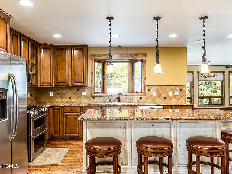 2689 Holiday Ranch Loop Rd — Photo 5