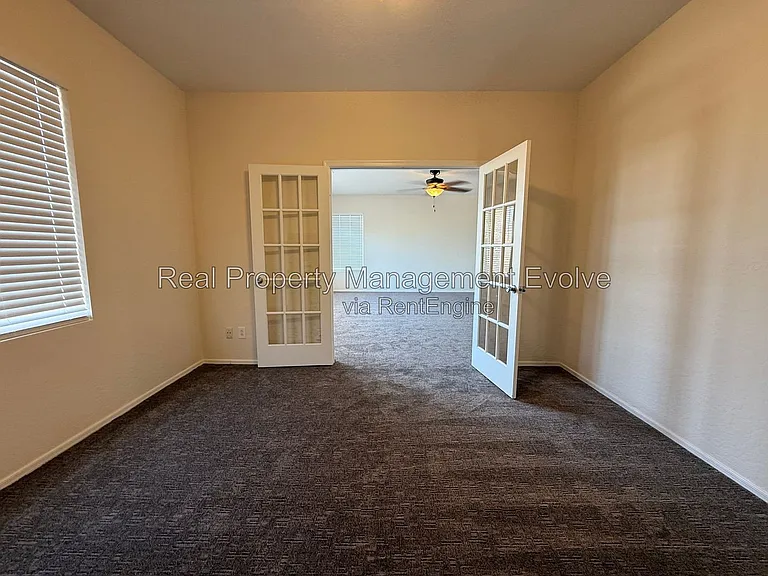 1234 W Remington Dr — Photo 31
